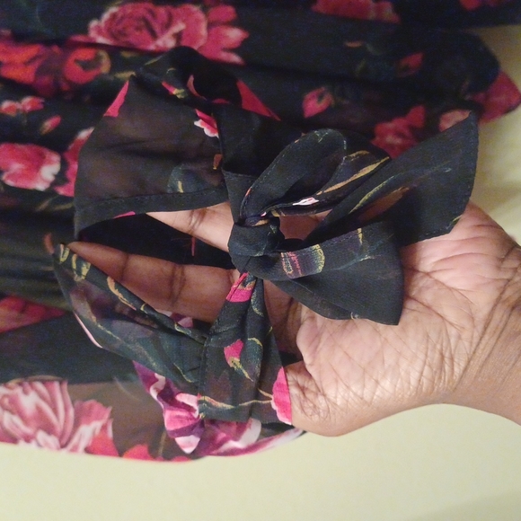 EUC Floral Print Blouse - Picture 4 of 4